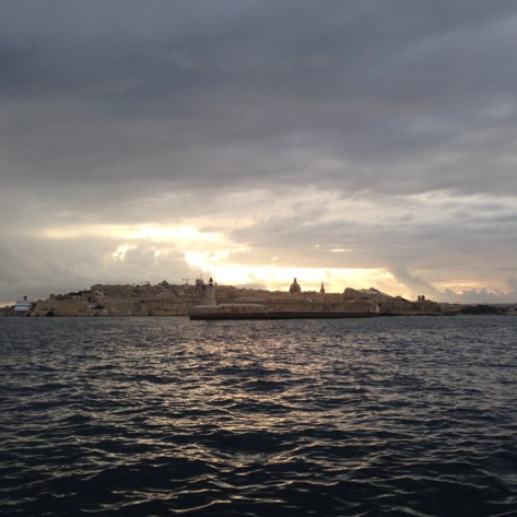 Mirror III (v) Mirror III (v)